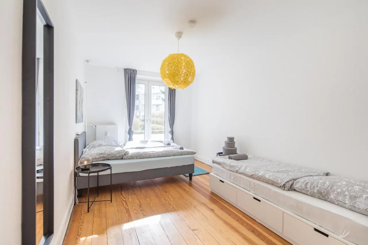 Stylish 2 Room Apartment +New Bathroom & Kitchen Hamburg