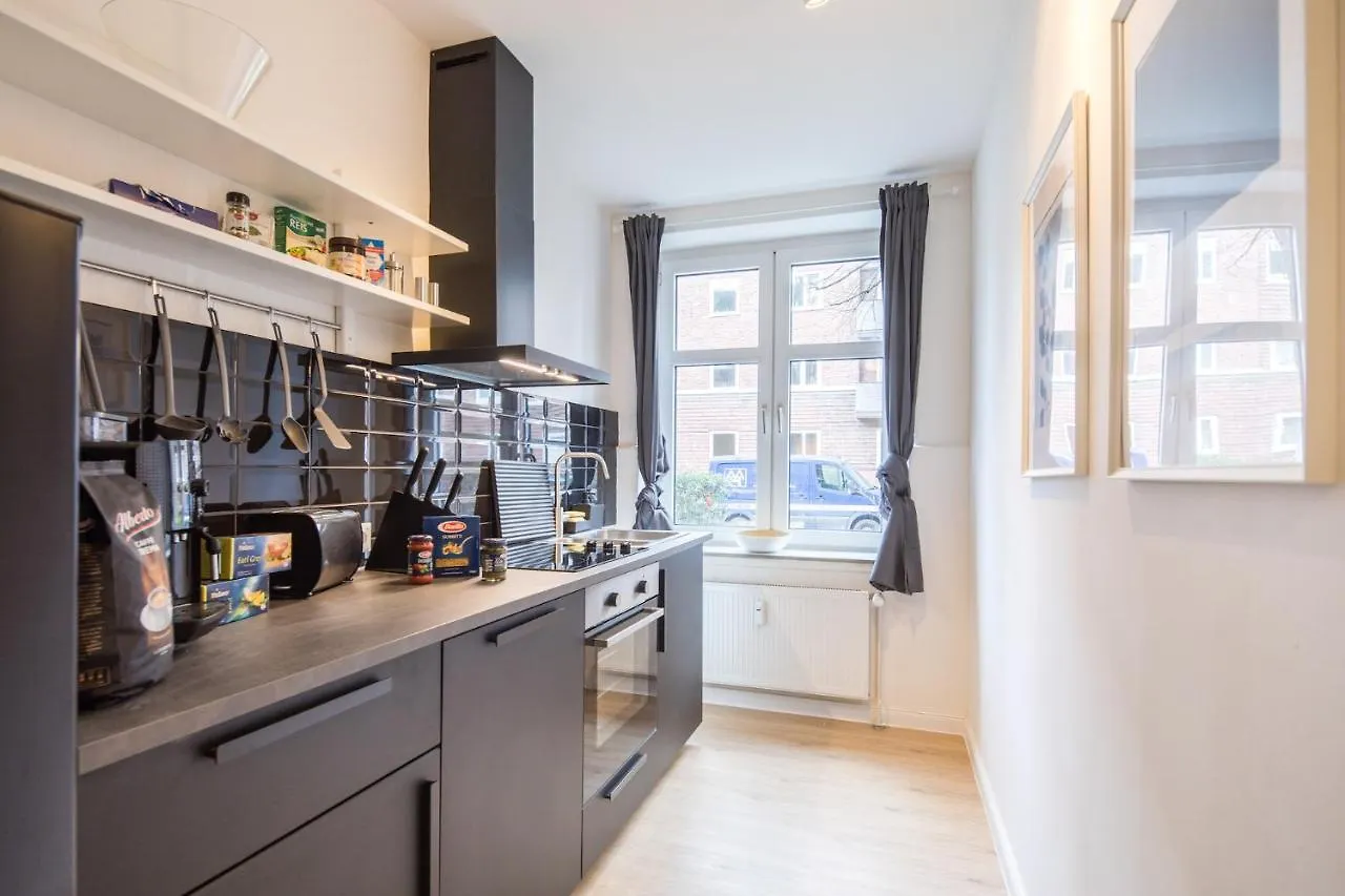 Stylish 2 Room Apartment +New Bathroom & Kitchen Hamburg